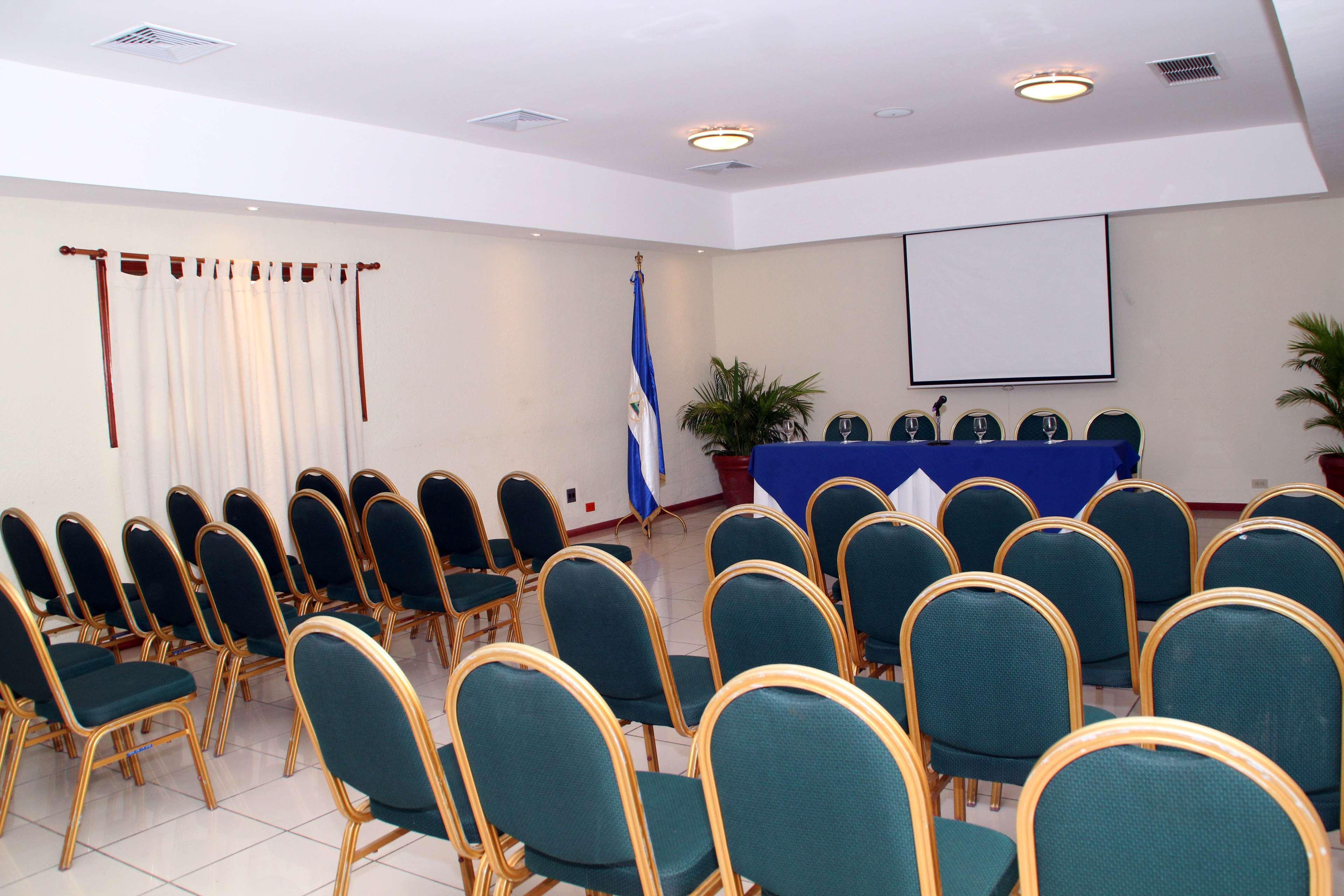 Best Western Las Mercedes Airport Манагуа Экстерьер фото