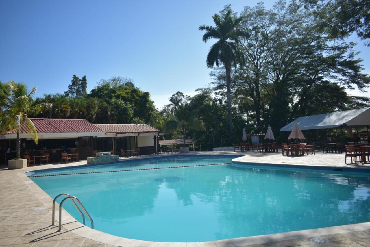 Best Western Las Mercedes Airport Манагуа Экстерьер фото